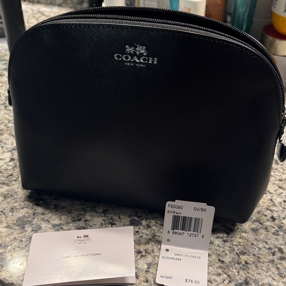 Classic Coach Essentials Black Purse